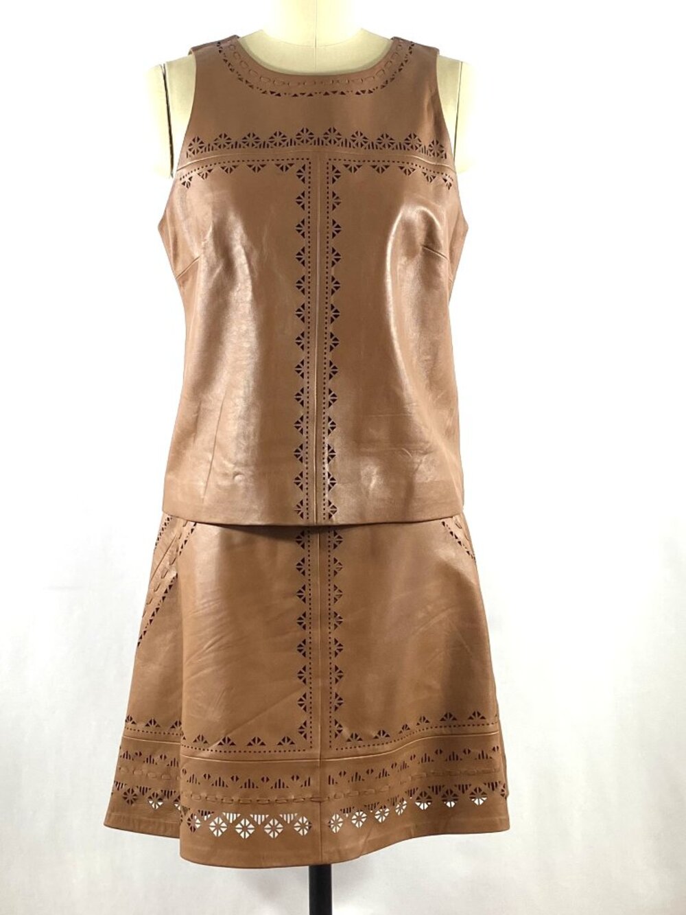 White House Black Market two-piece genuine leather set - size 2